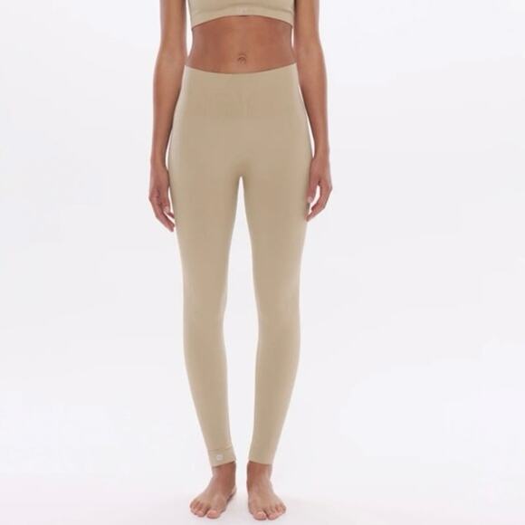 Set Active Oat Milk Cream Beige Leggings XS - Picture 1 of 6